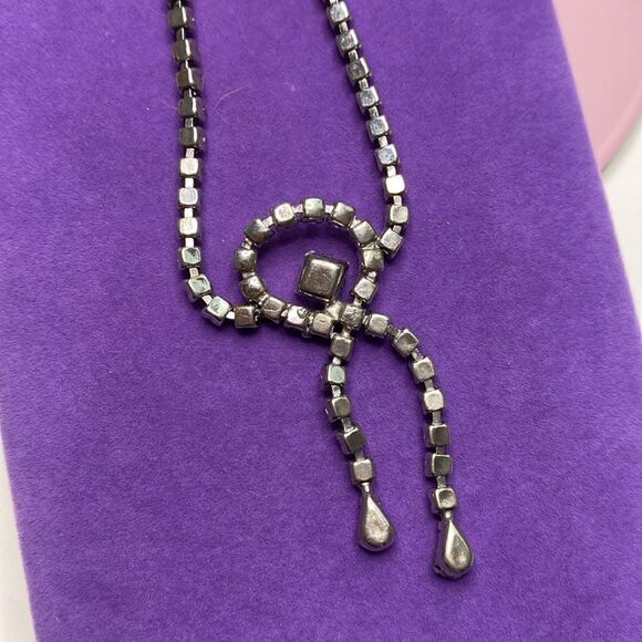 💛 Silver Plated Art Deco Rhinestone Drop Necklace - Picture 5 of 6